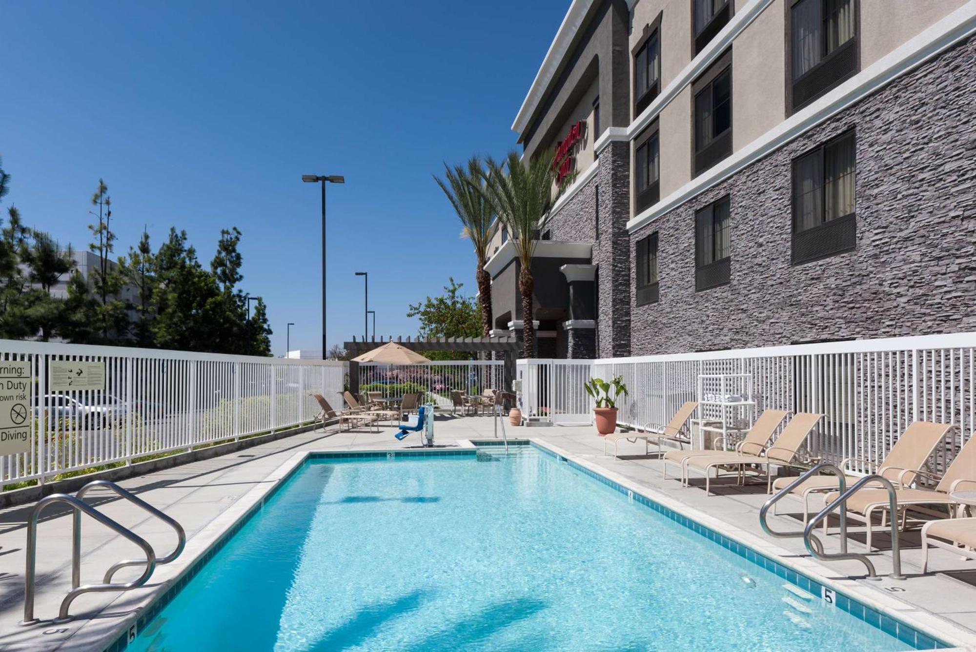 Hampton Inn Los Angeles Orange County Cypress Exterior photo